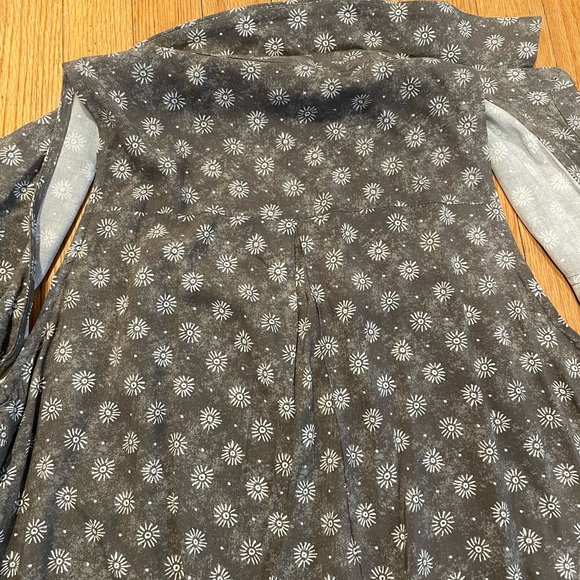 Cozy Casual Long Grey Button-Down Tank Shirt Dress - Size M - Picture 3 of 3